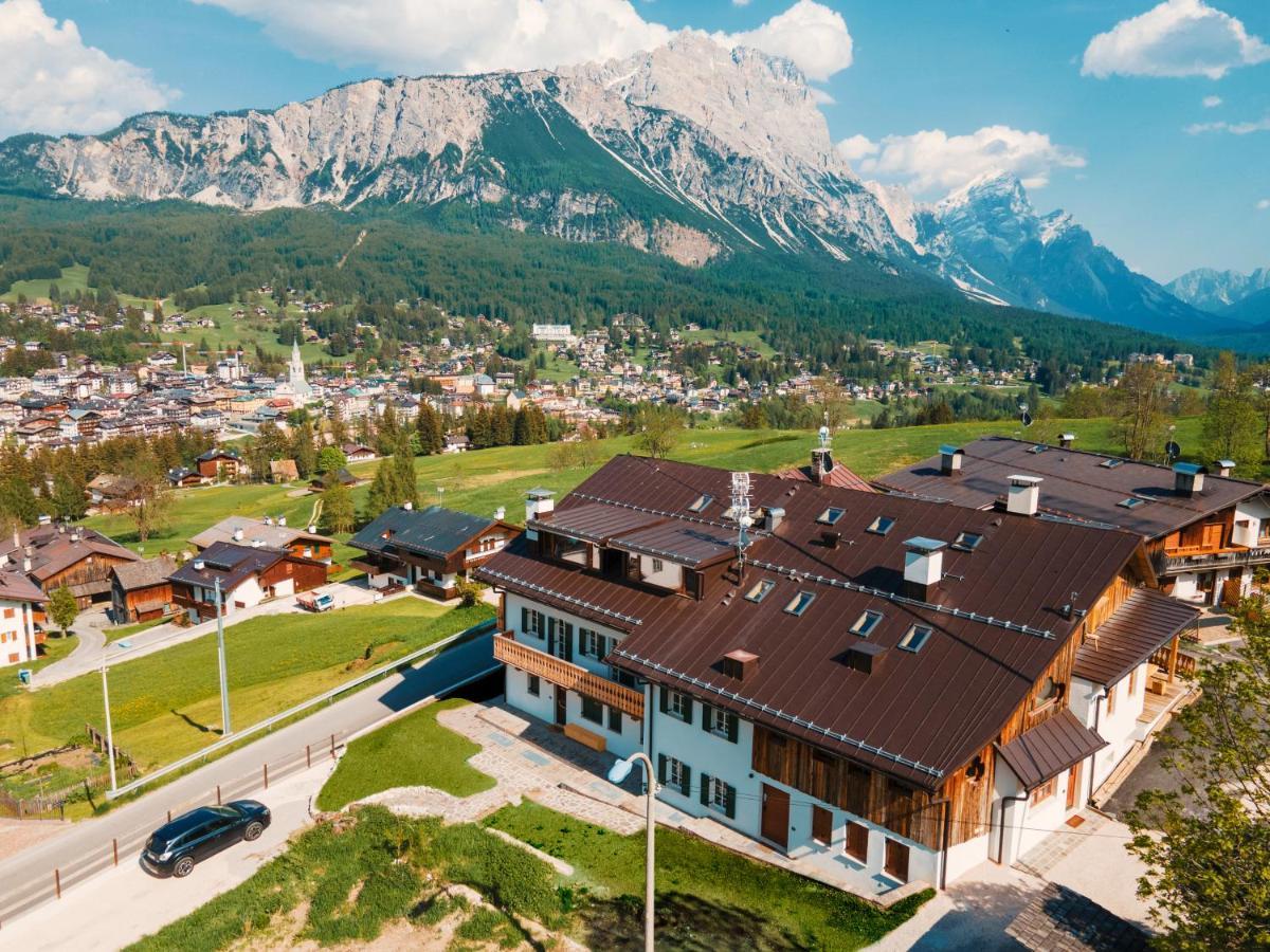 Chalet Socrepes - Dolomiti Skyline Cortina dʼAmpezzo Eksteriør billede