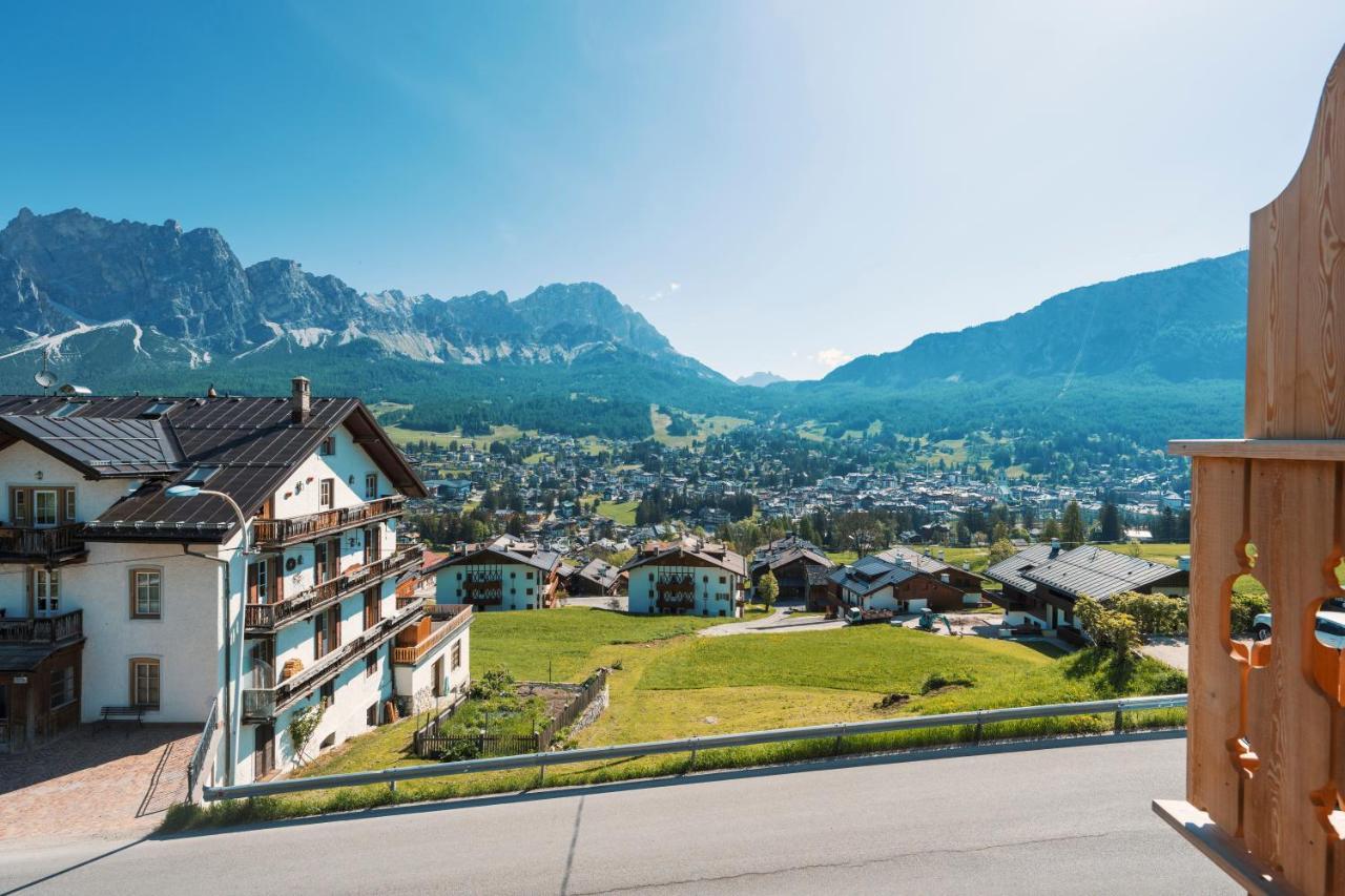 Chalet Socrepes - Dolomiti Skyline Cortina dʼAmpezzo Eksteriør billede